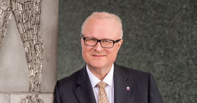 Finanzminister Dr. Thomas Schäfer